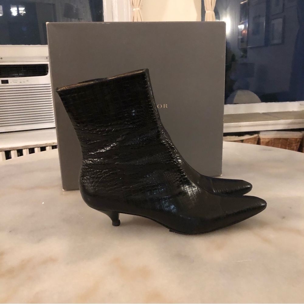 Ann Taylor Leanne Full Zip Ankle Boot Size 7